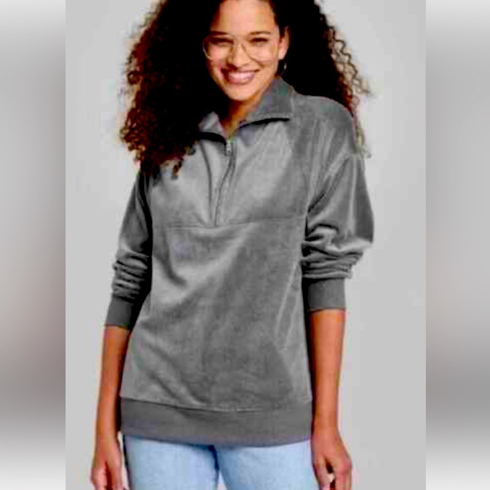 WILD Fable women’s velour tunic sweatshirt. Size M, color gray, new but no tags